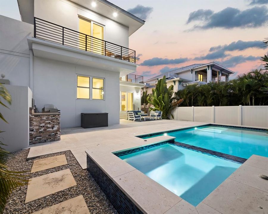 En Venta: $2,799,000 (4 camas, 4 baños, 2848 Pies cuadrados)