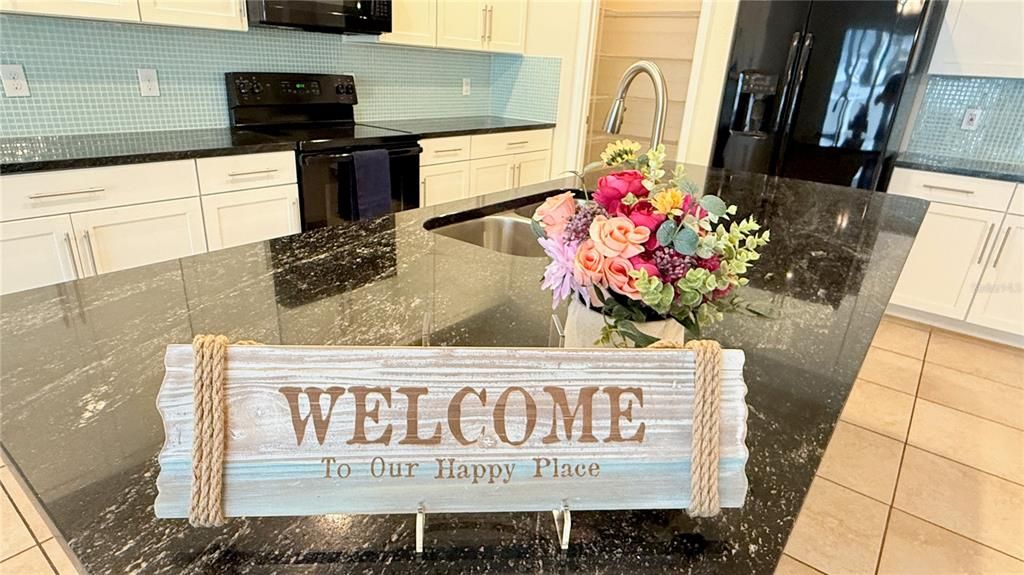 For Sale: $359,500 (3 beds, 3 baths, 1872 Square Feet)