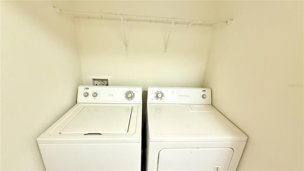 For Sale: $359,500 (3 beds, 3 baths, 1872 Square Feet)