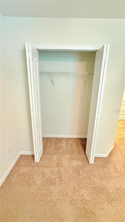 For Sale: $359,500 (3 beds, 3 baths, 1872 Square Feet)