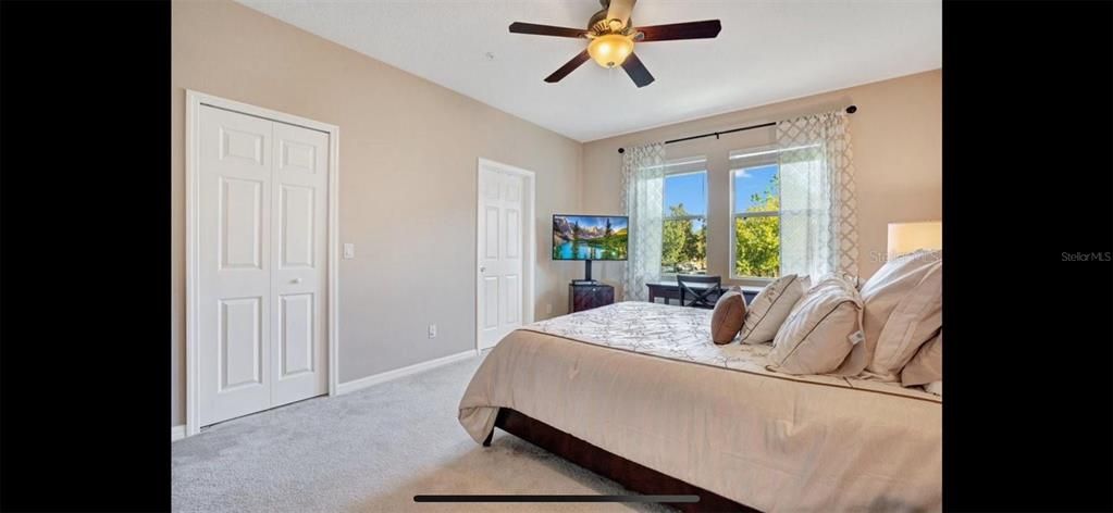 出租: $3,000 (3 贝兹, 2 浴室, 1852 平方英尺)