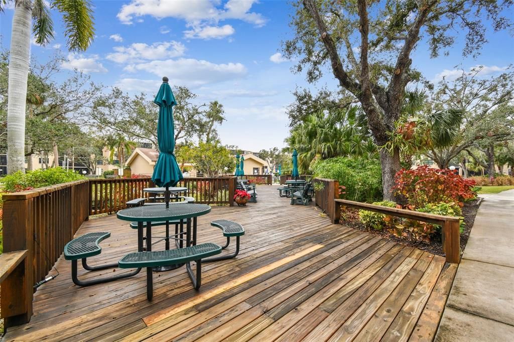 For Sale: $119,000 (1 beds, 1 baths, 924 Square Feet)