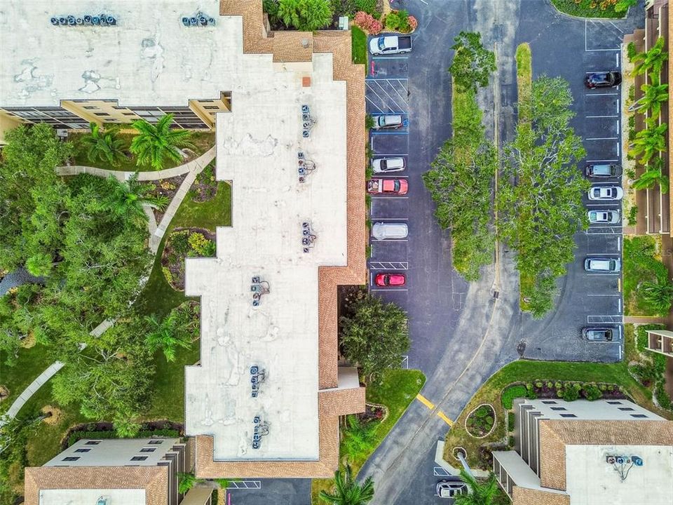 For Sale: $119,000 (1 beds, 1 baths, 924 Square Feet)