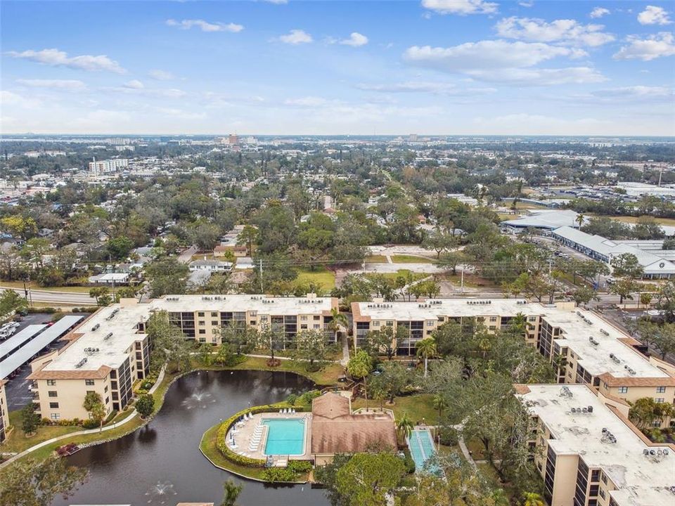 For Sale: $119,000 (1 beds, 1 baths, 924 Square Feet)