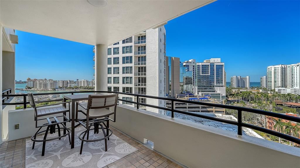 For Sale: $1,499,900 (3 beds, 2 baths, 1901 Square Feet)