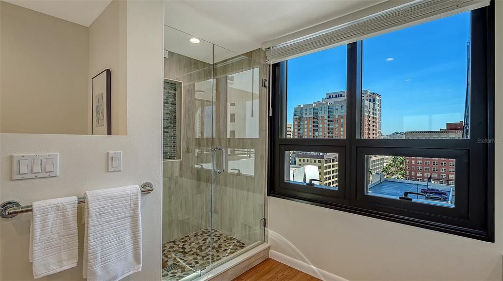 For Sale: $1,499,900 (3 beds, 2 baths, 1901 Square Feet)