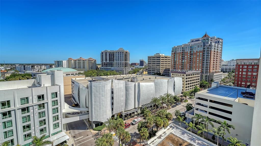 For Sale: $1,499,900 (3 beds, 2 baths, 1901 Square Feet)