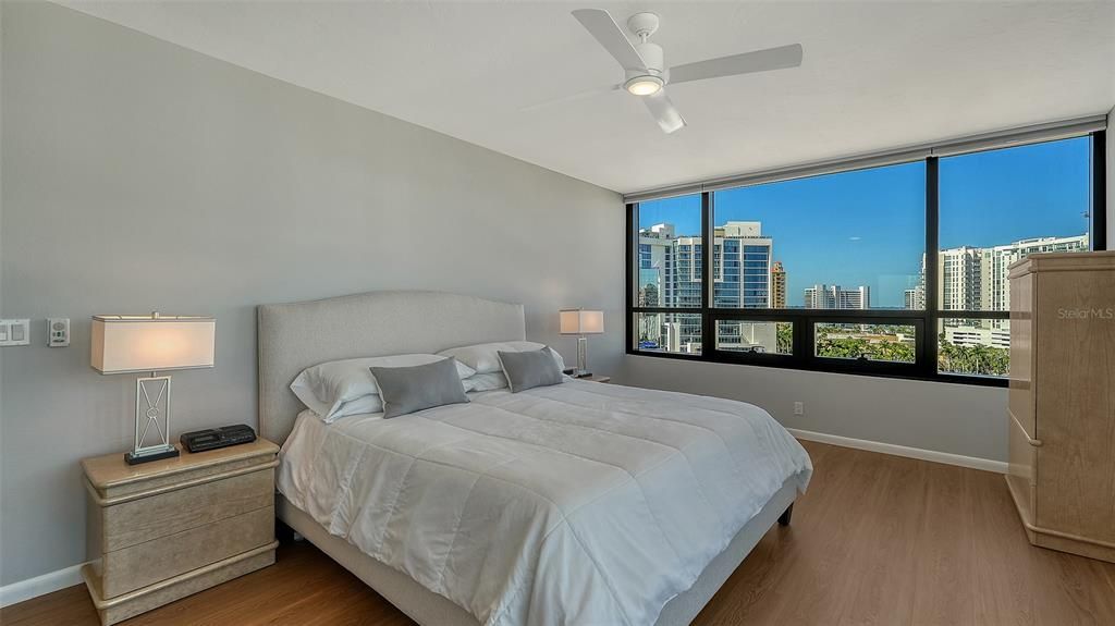 For Sale: $1,499,900 (3 beds, 2 baths, 1901 Square Feet)