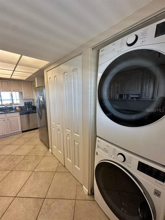 For Rent: $3,800 (2 beds, 2 baths, 1270 Square Feet)