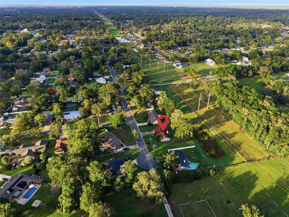 На продажу: $305,000 (3 спален, 2 ванн, 1944 Квадратных фут)