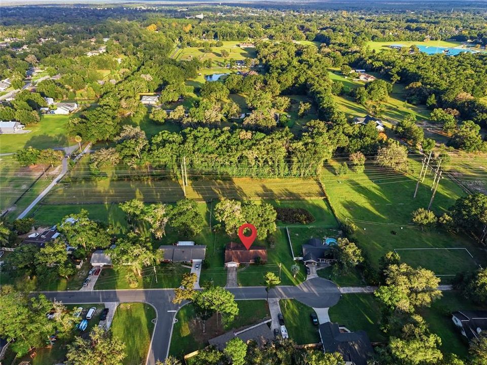 На продажу: $305,000 (3 спален, 2 ванн, 1944 Квадратных фут)