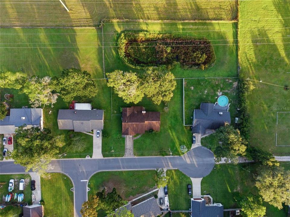 На продажу: $305,000 (3 спален, 2 ванн, 1944 Квадратных фут)