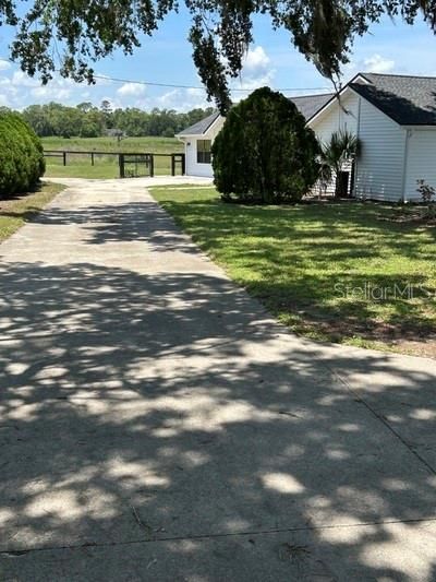 В аренду: $4,000 (5 спален, 4 ванн, 3584 Квадратных фут)