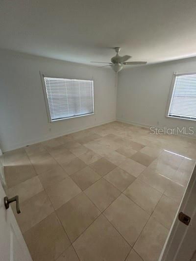 В аренду: $4,000 (5 спален, 4 ванн, 3584 Квадратных фут)