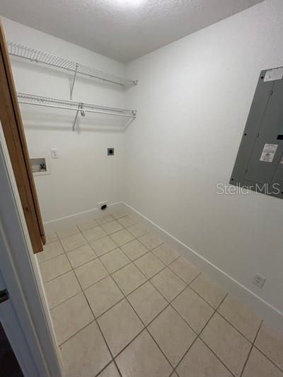 В аренду: $4,000 (5 спален, 4 ванн, 3584 Квадратных фут)