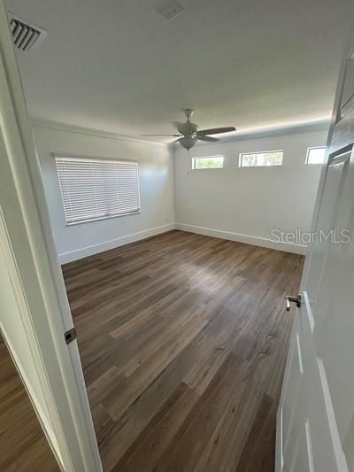 В аренду: $4,000 (5 спален, 4 ванн, 3584 Квадратных фут)