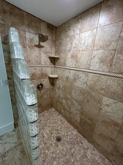 В аренду: $4,000 (5 спален, 4 ванн, 3584 Квадратных фут)