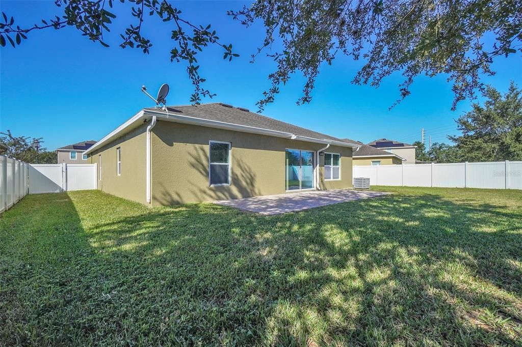 Под контрактом: $380,000 (4 спален, 2 ванн, 1820 Квадратных фут)