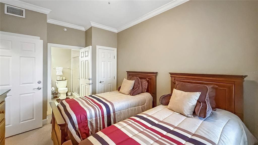 На продажу: $399,900 (3 спален, 3 ванн, 1590 Квадратных фут)