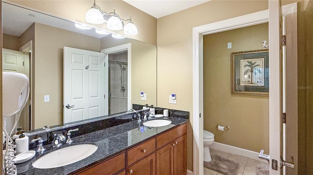 На продажу: $399,900 (3 спален, 3 ванн, 1590 Квадратных фут)