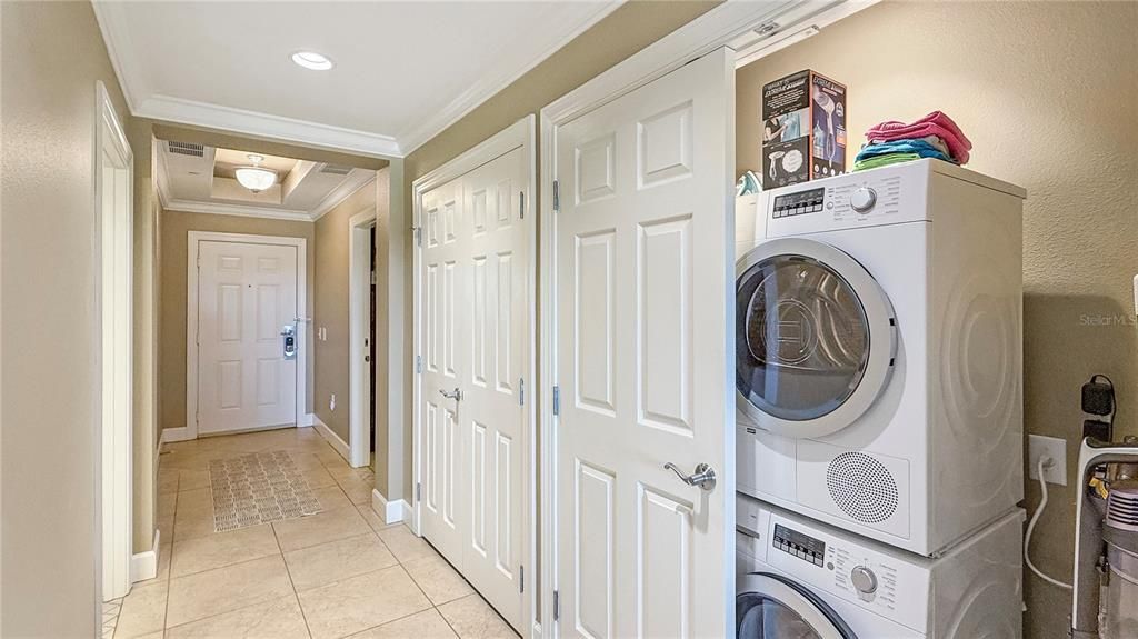 На продажу: $399,900 (3 спален, 3 ванн, 1590 Квадратных фут)