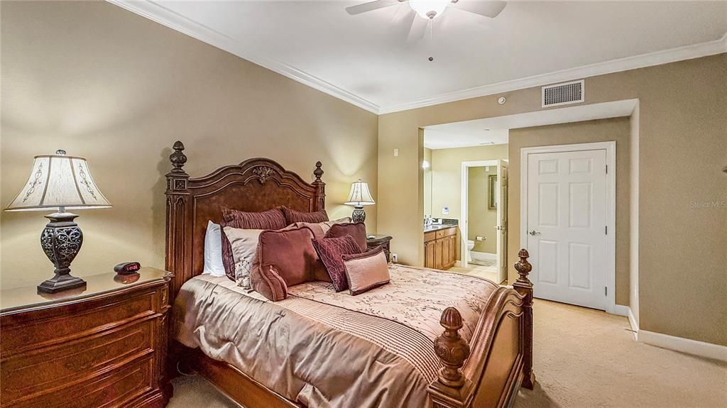 На продажу: $399,900 (3 спален, 3 ванн, 1590 Квадратных фут)