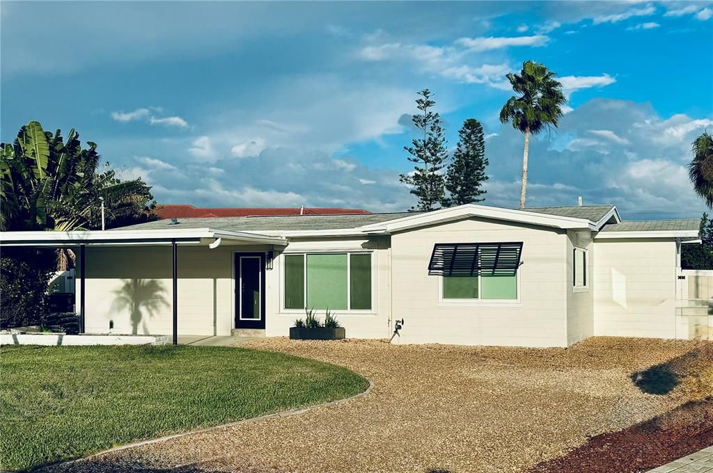 出租: $3,700 (3 贝兹, 2 浴室, 1107 平方英尺)