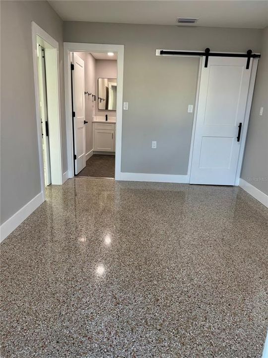 出租: $3,700 (3 贝兹, 2 浴室, 1107 平方英尺)