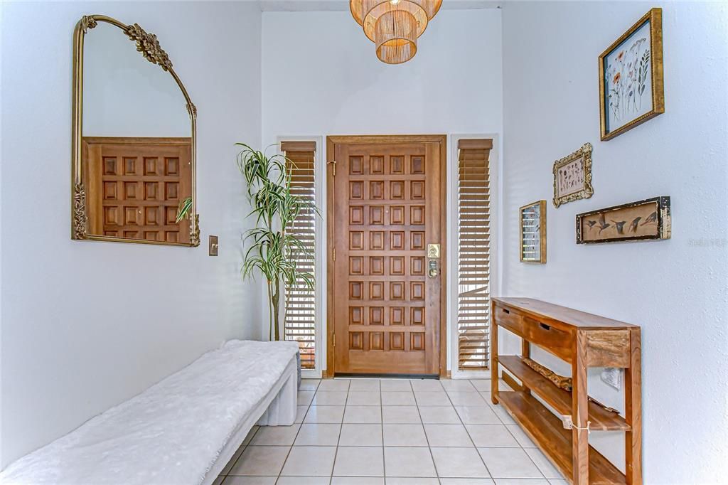 En Venta: $575,000 (4 camas, 2 baños, 2250 Pies cuadrados)