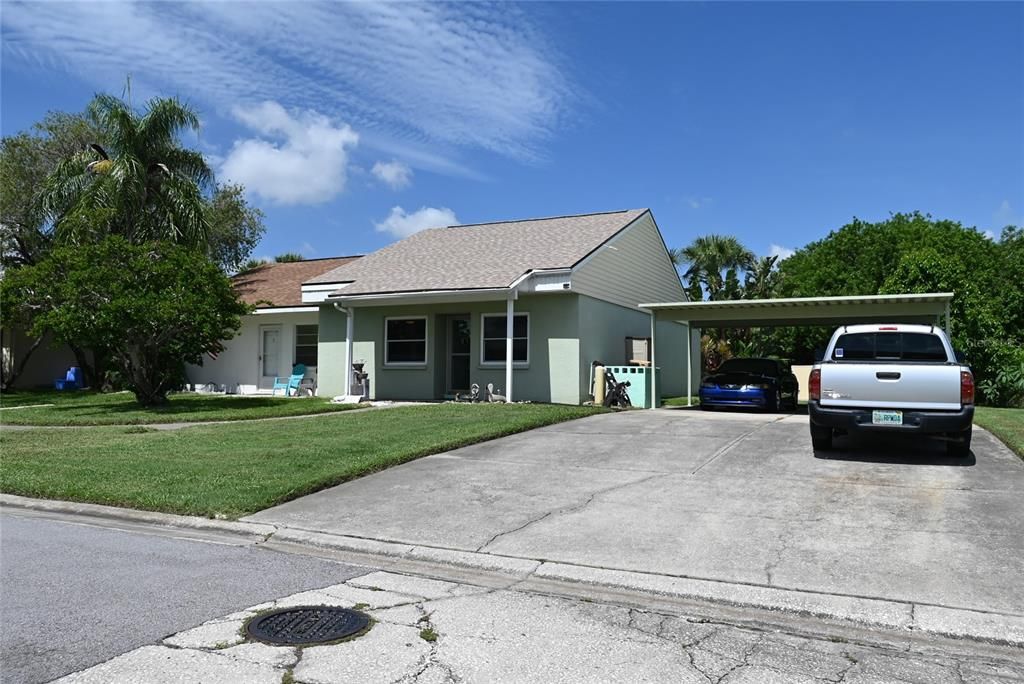 For Rent: $1,850 (2 beds, 2 baths, 935 Square Feet)