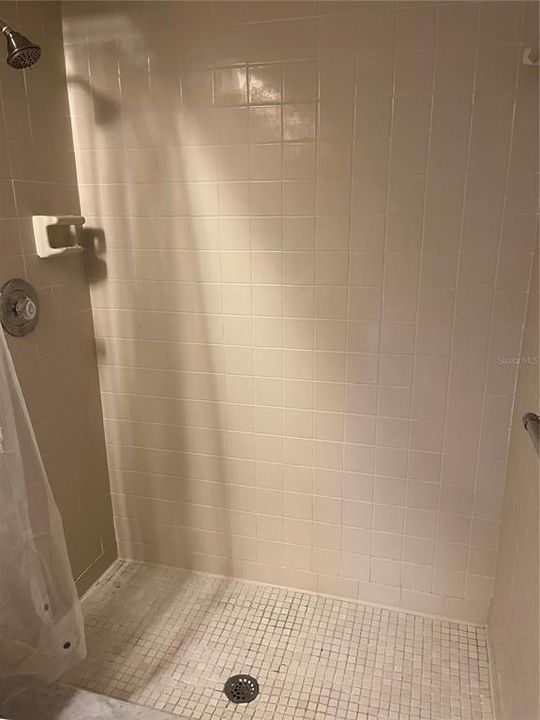 For Rent: $1,850 (2 beds, 2 baths, 935 Square Feet)