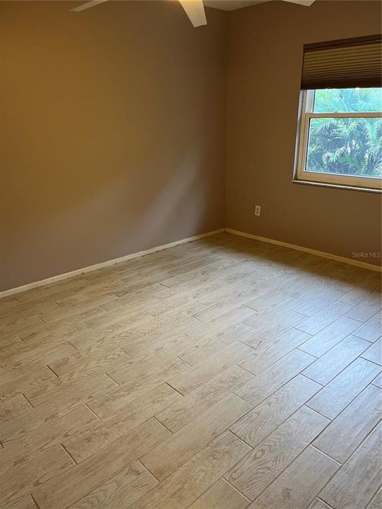 For Rent: $1,850 (2 beds, 2 baths, 935 Square Feet)