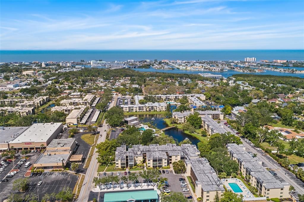 For Sale: $144,500 (1 beds, 1 baths, 725 Square Feet)