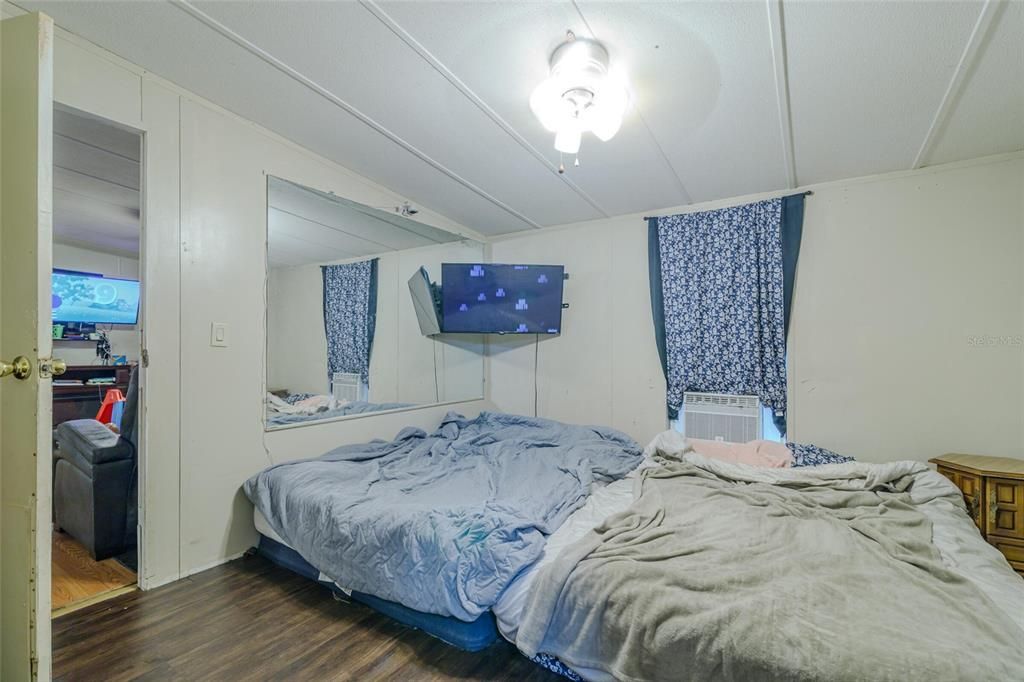 待售: $119,000 (3 贝兹, 2 浴室, 960 平方英尺)