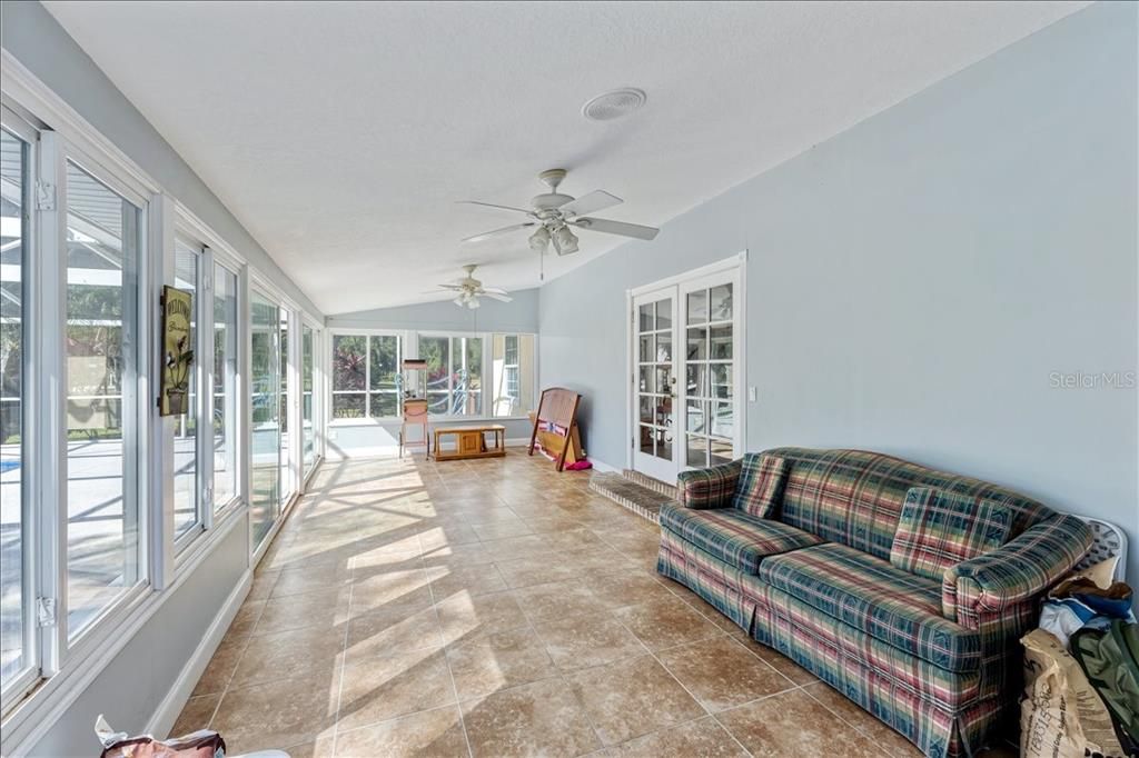 Active With Contract: $678,900 (3 beds, 2 baths, 2194 Square Feet)