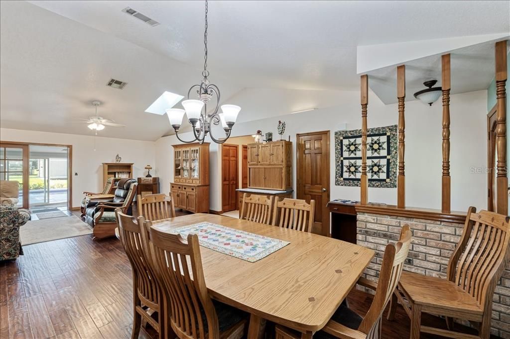 Active With Contract: $678,900 (3 beds, 2 baths, 2194 Square Feet)