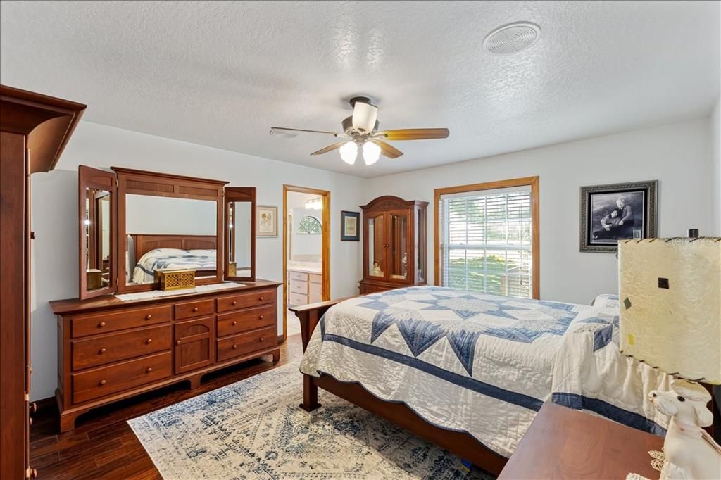 Active With Contract: $678,900 (3 beds, 2 baths, 2194 Square Feet)