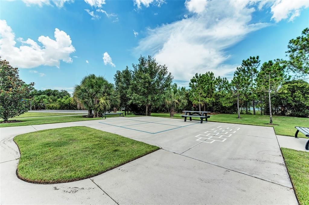 待售: $410,000 (2 贝兹, 2 浴室, 1517 平方英尺)