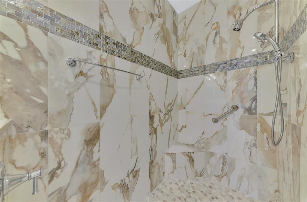 待售: $410,000 (2 贝兹, 2 浴室, 1517 平方英尺)