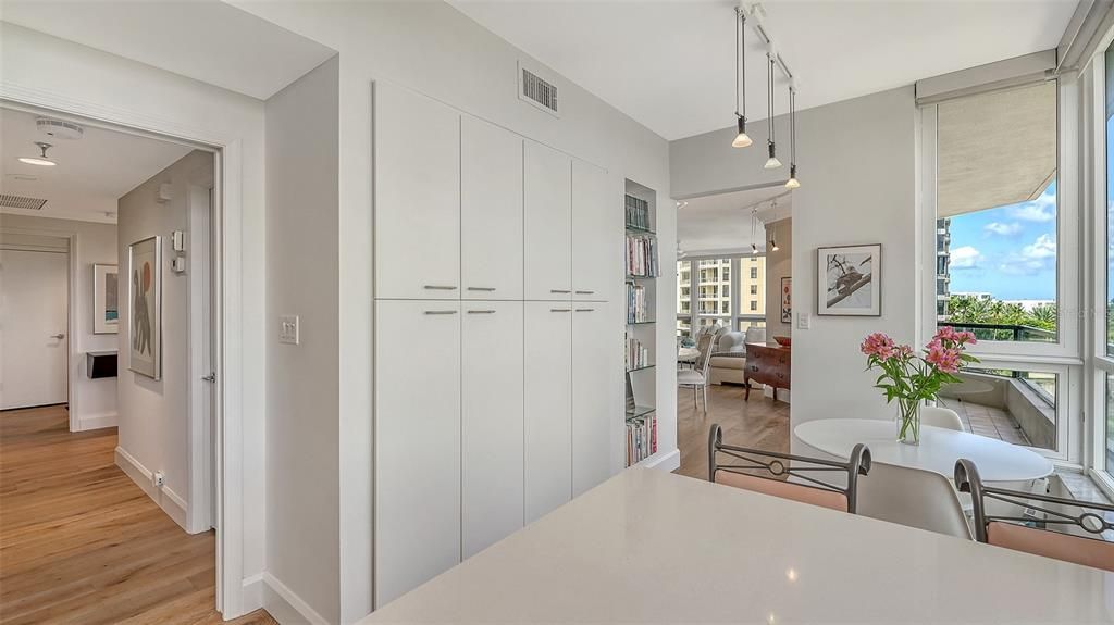 For Sale: $1,890,000 (3 beds, 3 baths, 2100 Square Feet)