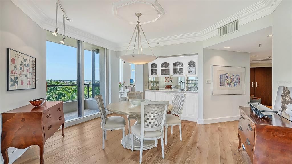 For Sale: $1,890,000 (3 beds, 3 baths, 2100 Square Feet)