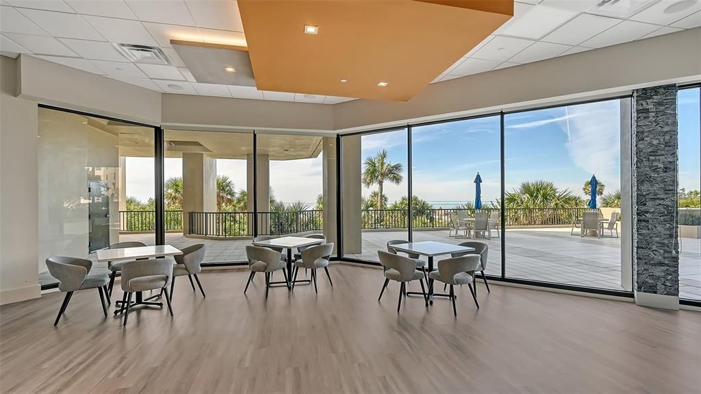 For Sale: $1,890,000 (3 beds, 3 baths, 2100 Square Feet)