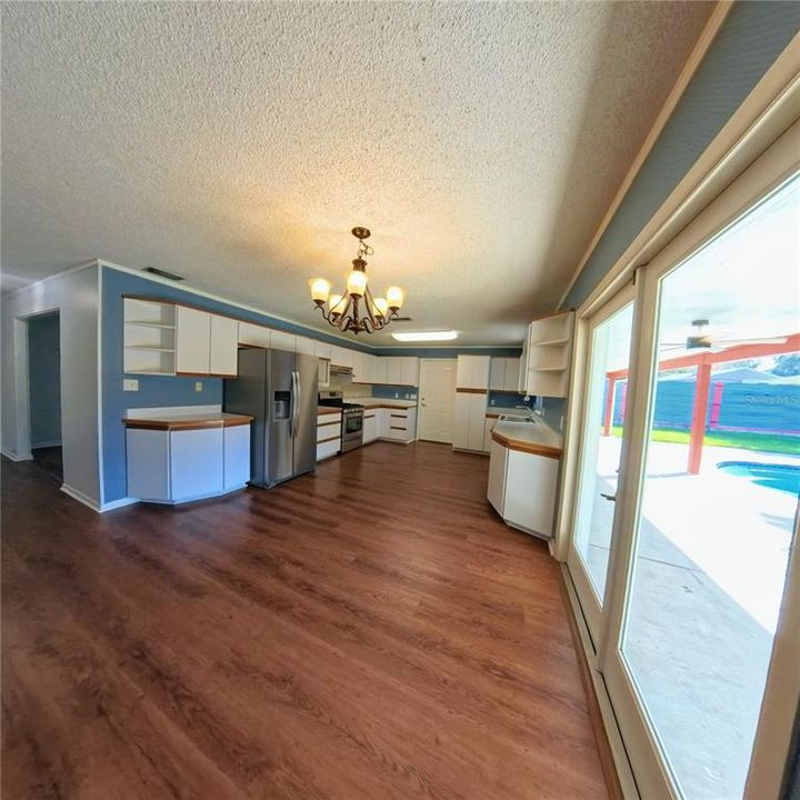 Active With Contract: $330,000 (4 beds, 3 baths, 2261 Square Feet)