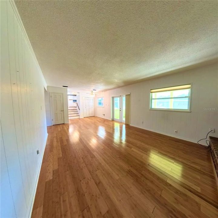 Active With Contract: $330,000 (4 beds, 3 baths, 2261 Square Feet)