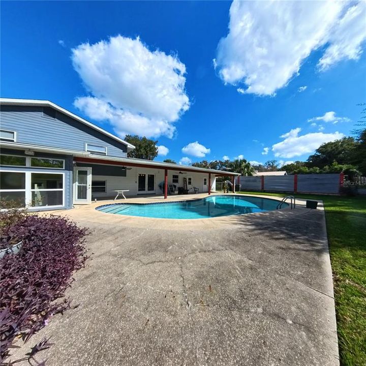 Active With Contract: $330,000 (4 beds, 3 baths, 2261 Square Feet)