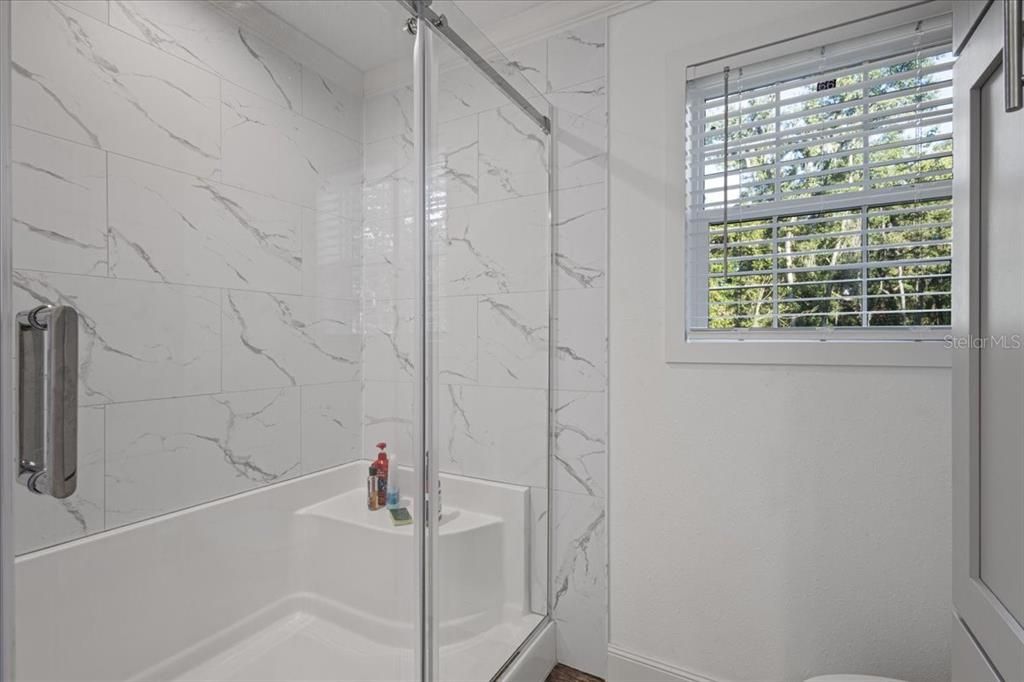 En Venta: $399,000 (5 camas, 3 baños, 2128 Pies cuadrados)