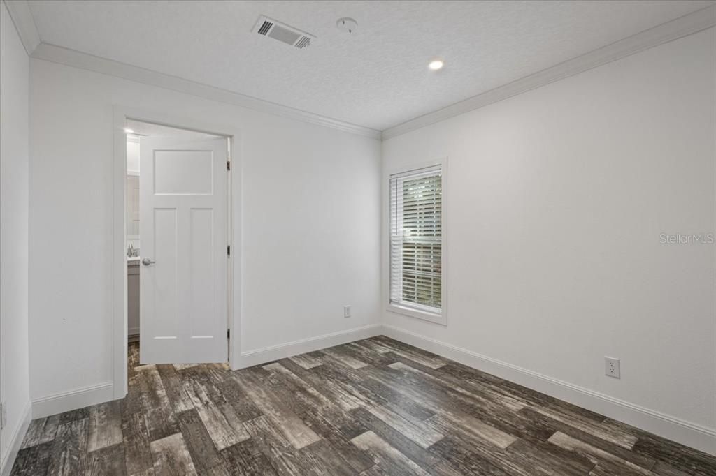 En Venta: $399,000 (5 camas, 3 baños, 2128 Pies cuadrados)