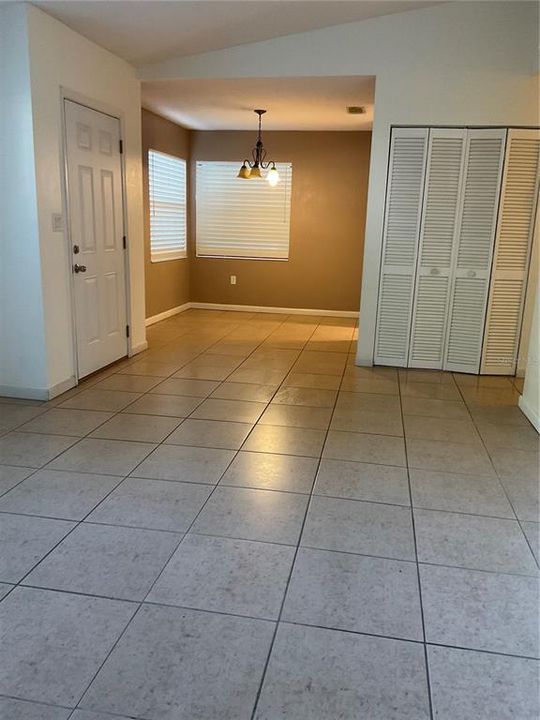 En Venta: $164,900 (2 camas, 2 baños, 892 Pies cuadrados)