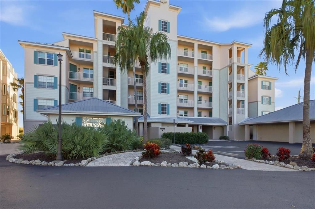 For Sale: $465,000 (2 beds, 2 baths, 1316 Square Feet)