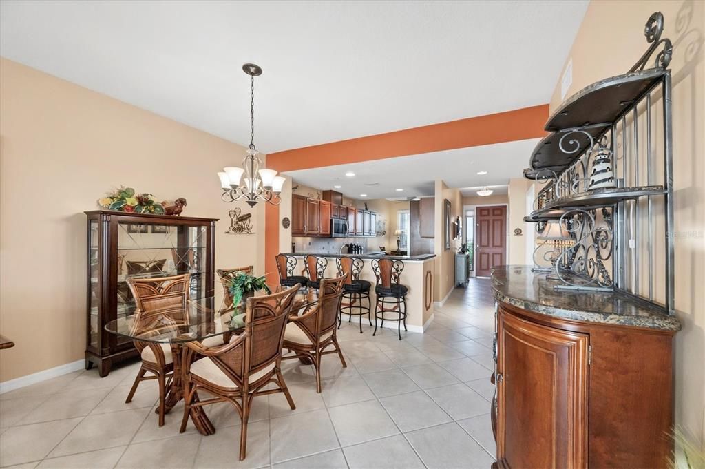 待售: $510,000 (2 贝兹, 2 浴室, 1316 平方英尺)